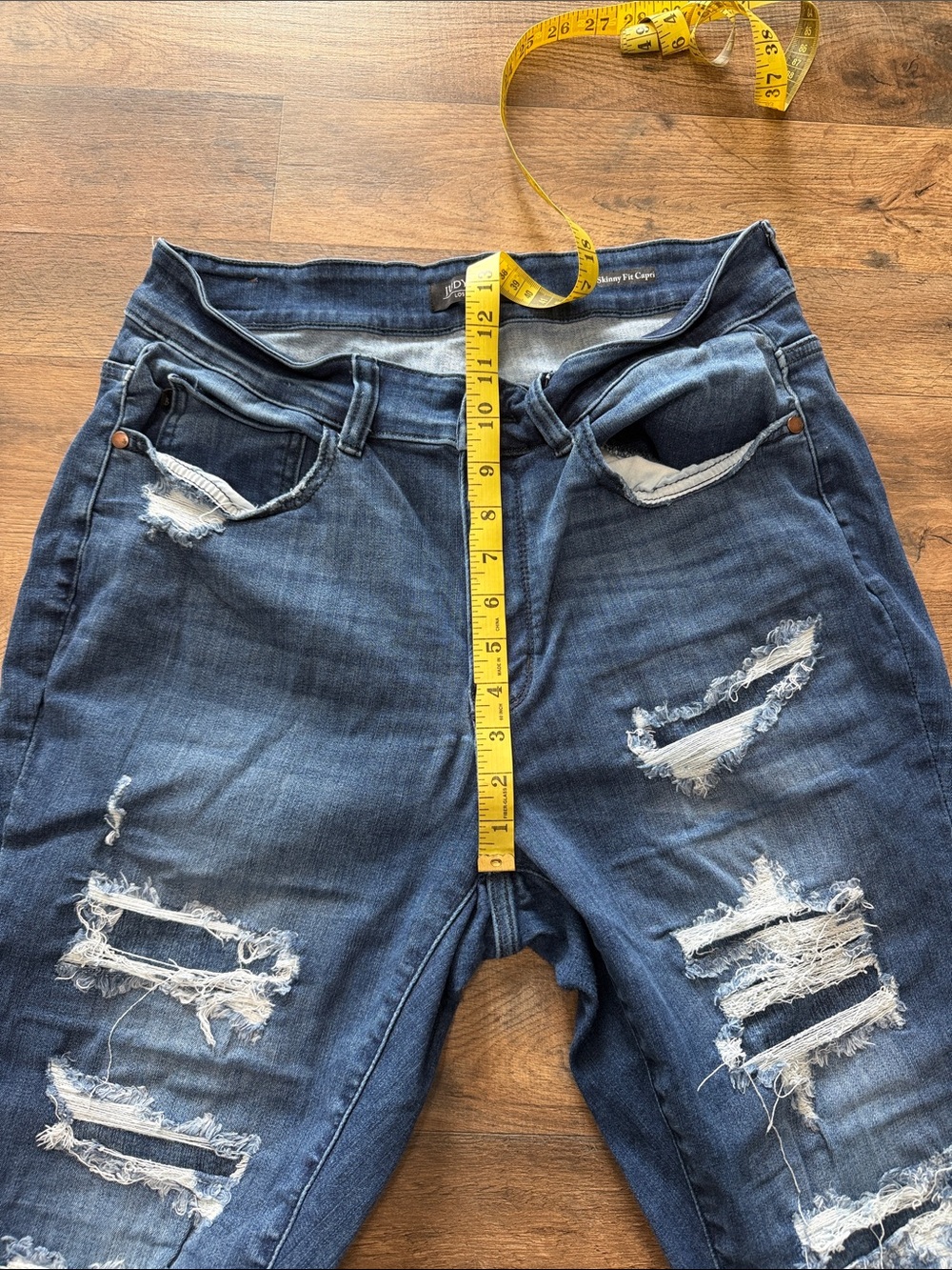 Judy Blue Skinny Fit Capri Jeans - Picture 3 of 8